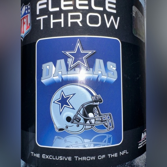 New NFL Dallas Cowboys fleece blanket 30” x 60” - Picture 3 of 8